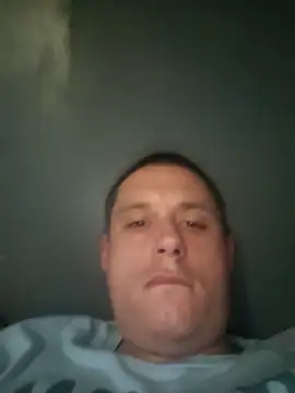 Snapshot of Dut421@xh chatting on July 22, 2026, 11:18 pm Dut421xh online show from July 22, 2026, 11:18 pm