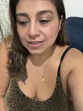 Snapshot of MrsFoucher chatting on January 1, 2025, 7:09 am MrsFoucher online show from January 1, 2025, 7:09 am