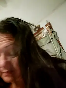 sweetkitty111 online show from April 16, 2026, 4:19 pm