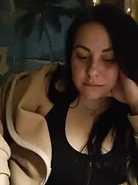 Snapshot of DaisyStreet chatting on February 25, 2025, 9:37 pm DaisyStreet online show from February 25, 2025, 9:37 pm