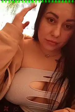 Snapshot of DaisyStreet chatting on March 4, 2025, 12:22 pm DaisyStreet online show from March 4, 2025, 12:22 pm