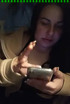 Snapshot of DaisyStreet chatting on February 25, 2025, 6:33 pm DaisyStreet online show from February 25, 2025, 6:33 pm