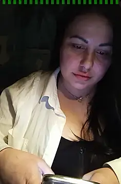 Snapshot of DaisyStreet chatting on February 27, 2025, 8:42 pm DaisyStreet online show from February 27, 2025, 8:42 pm