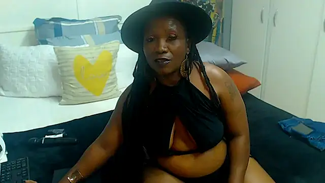 Brunettedevon33 online show from May 10, 2026, 6:43 pm