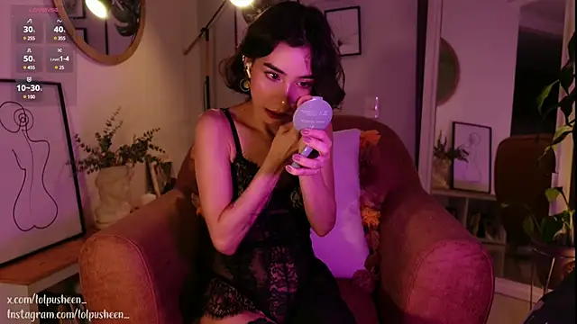 JulietteDee online show from February 3, 2025, 12:36 am
