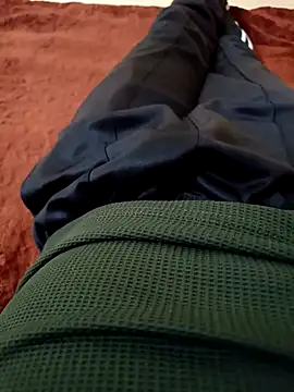 Alonesexyboy1 online show from March 5, 2026, 8:33 am