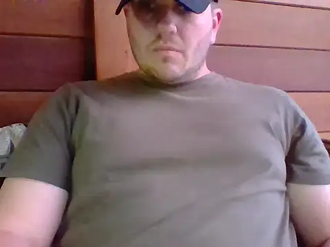 Snapshot of dotlondrina chatting on October 25, 2025, 8:20 pm dotlondrina online show from October 25, 2025, 8:20 pm