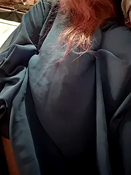 katybell1 online show from November 9, 2025, 2:21 pm