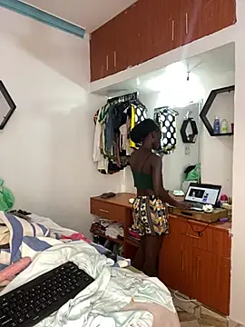 Snapshot of petiteebony_81 chatting on February 21, 2025, 1:55 pm petiteebony 81 online show from February 21, 2025, 1:55 pm