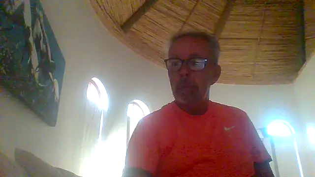 Snapshot of tuggy59 chatting on October 15, 2025, 4:22 am tuggy59 online show from October 15, 2025, 4:22 am