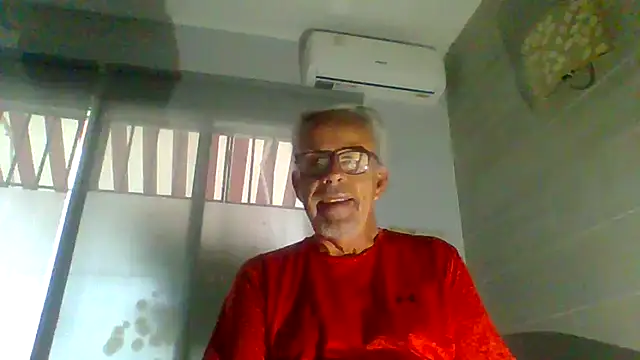 Snapshot of tuggy59 chatting on November 22, 2025, 7:18 am tuggy59 online show from November 22, 2025, 7:18 am
