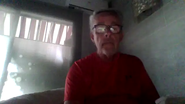 Snapshot of tuggy59 chatting on November 20, 2025, 6:58 am tuggy59 online show from November 20, 2025, 6:58 am