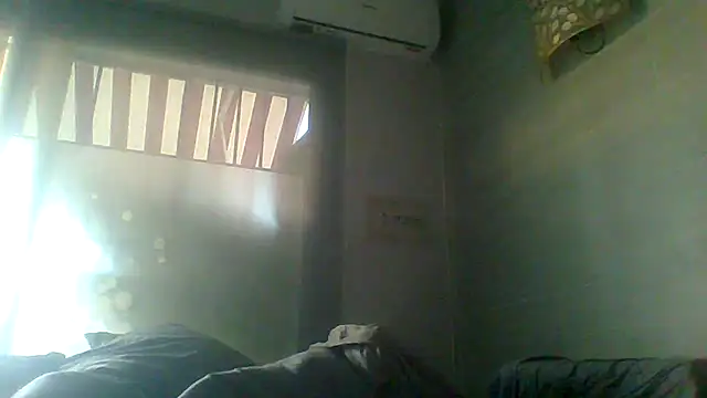 Snapshot of tuggy59 chatting on November 7, 2025, 7:02 am tuggy59 online show from November 7, 2025, 7:02 am