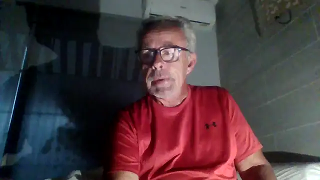 Snapshot of tuggy59 chatting on November 24, 2025, 6:46 am tuggy59 online show from November 24, 2025, 6:46 am