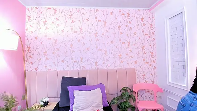 taylor bennet online show from February 25, 2026, 12:05 pm