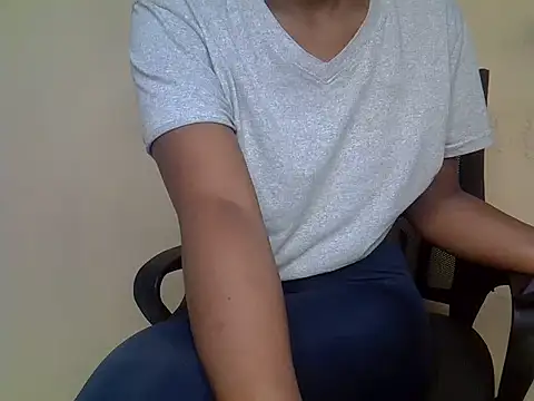 Snapshot of Cardidoll chatting on January 16, 2025, 5:21 am Cardidoll online show from January 16, 2025, 5:21 am