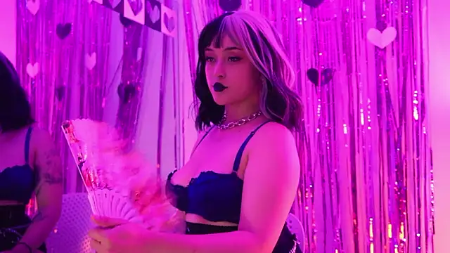 Gloomydoll online show from February 13, 2026, 11:27 pm