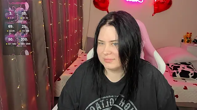 Snapshot of Akemi_BBW chatting on February 24, 2026, 4:13 am Akemi BBW online show from February 24, 2026, 4:13 am