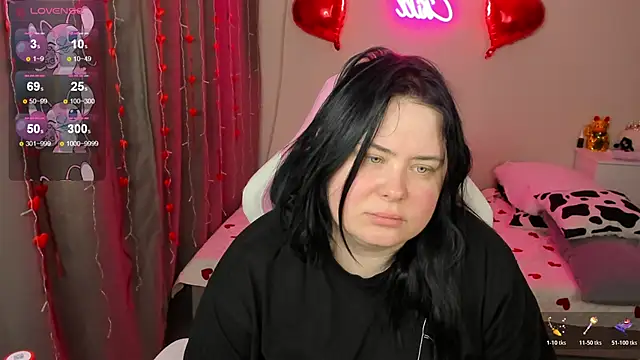 Snapshot of Akemi_BBW chatting on February 21, 2026, 8:05 am Akemi BBW online show from February 21, 2026, 8:05 am