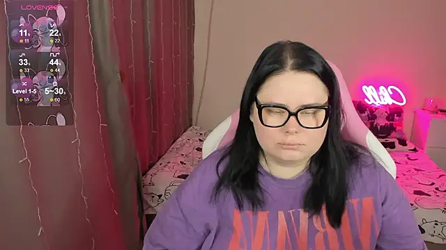 Snapshot of Akemi_BBW chatting on February 1, 2026, 6:11 am Akemi BBW online show from February 1, 2026, 6:11 am