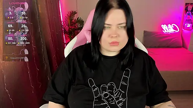 Akemi BBW online show from November 17, 2025, 5:33 am