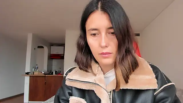 zoe jeane beker online show from February 13, 2025, 10:22 pm