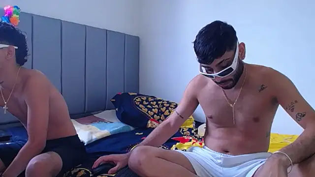 Evilboy555 online show from November 25, 2025, 4:29 pm