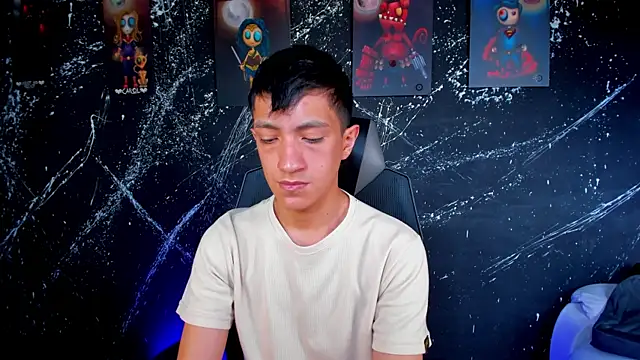 DereckCooperr online show from April 14, 2026, 9:09 pm