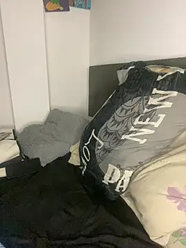 Snapshot of DereckCooperr chatting on February 21, 2026, 4:03 am DereckCooperr online show from February 21, 2026, 4:03 am