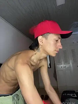 Snapshot of DereckCooperr chatting on February 1, 2026, 1:04 am DereckCooperr online show from February 1, 2026, 1:04 am