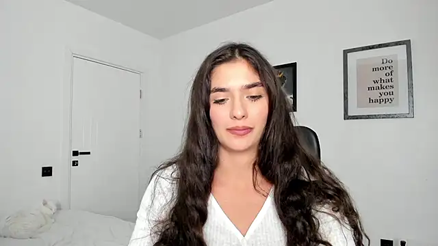 PortraitMarie online show from February 17, 2025, 9:32 pm