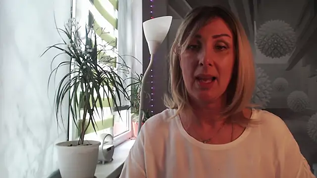 Ariel the mermaid online show from April 22, 2026, 6:42 am