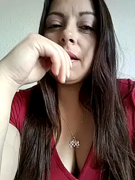 Snapshot of seherlatin chatting on March 20, 2025, 5:04 pm seherlatin online show from March 20, 2025, 5:04 pm