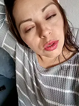 seherlatin online show from October 7, 2025, 3:24 pm