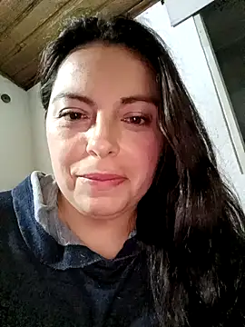 Snapshot of seherlatin chatting on February 23, 2025, 1:02 am seherlatin online show from February 23, 2025, 1:02 am