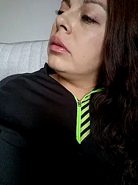 seherlatin online show from November 2, 2025, 5:18 pm