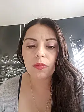 Snapshot of seherlatin chatting on March 11, 2025, 6:41 pm seherlatin online show from March 11, 2025, 6:41 pm
