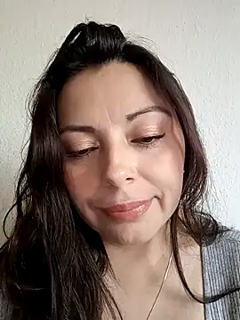 Snapshot of seherlatin chatting on March 7, 2025, 9:27 pm seherlatin online show from March 7, 2025, 9:27 pm