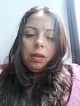 Snapshot of seherlatin chatting on February 28, 2025, 3:59 pm seherlatin online show from February 28, 2025, 3:59 pm