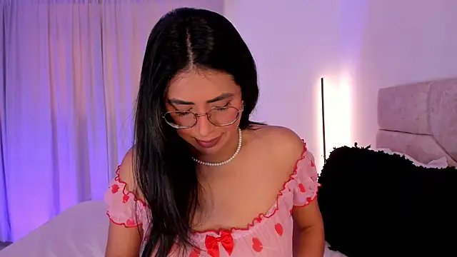 Snapshot of tina_olsen07 chatting on April 23, 2026, 4:52 pm tina olsen07 online show from April 23, 2026, 4:52 pm