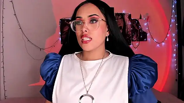 willow poisson online show from November 29, 2025, 5:46 pm