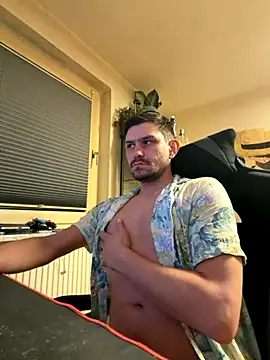 Shaiiboy online show from November 3, 2025, 1:33 am