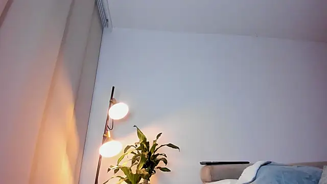 Chriskyle  online show from December 7, 2024, 6:48 am