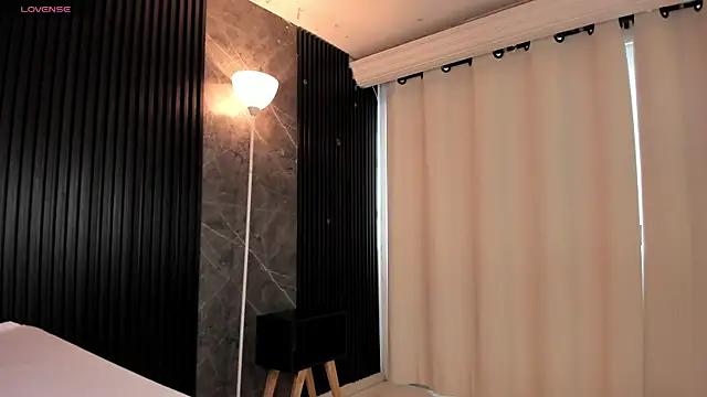 AdammClark1 online show from November 7, 2025, 9:52 pm