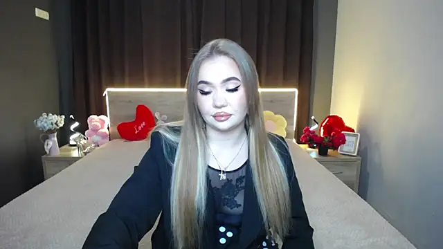 StacyYellig online show from February 23, 2026, 5:13 pm