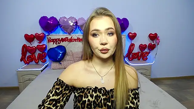 StacyYellig online show from February 10, 2025, 9:04 am