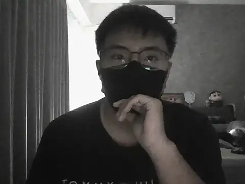 We1116 online show from November 9, 2025, 7:29 pm