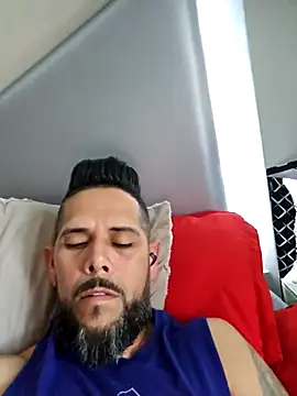 LUCIFER-Clau online show from April 17, 2026, 10:56 pm