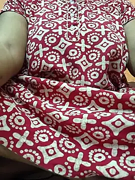Snapshot of CUTE_SOPHIA- chatting on June 6, 2026, 2:33 pm CUTE SOPHIA- online show from June 6, 2026, 2:33 pm