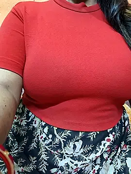 CUTE SOPHIA- online show from November 13, 2025, 1:20 am